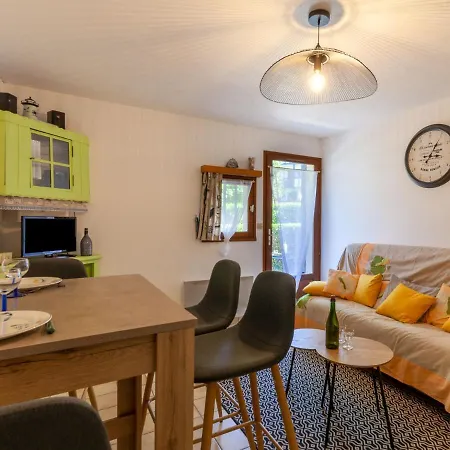 Les Manoirs De La Cote By Interhome Apartment Varaville