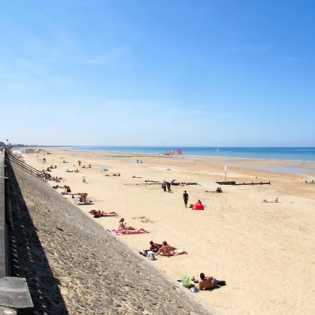 Les Manoirs De La Cote By Interhome Apartment Varaville